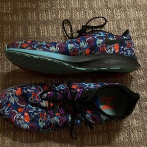 nike black floral sneakers